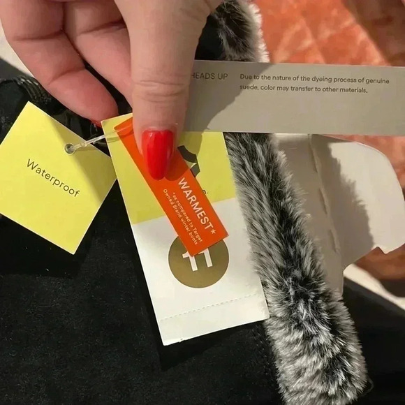 NWT All In Motion Womens Winter Boots - Picture 4 of 4